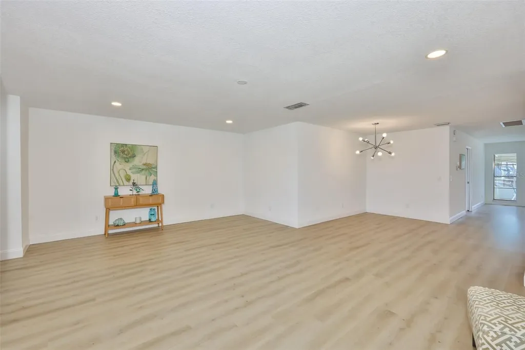 325 Green Manor Drive Sun City Center FL 33573