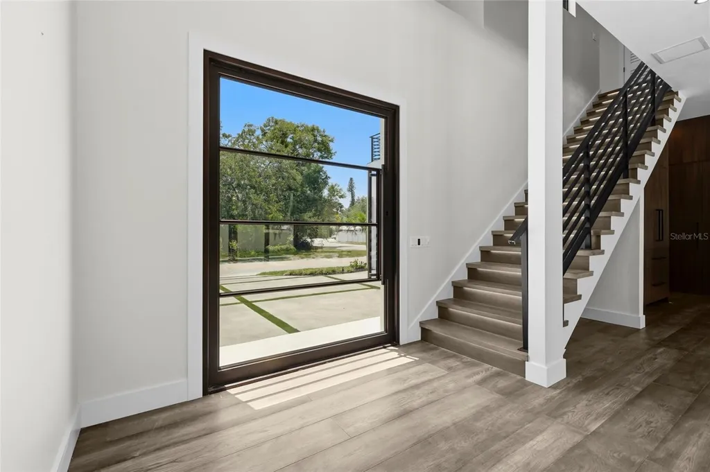 2604 Sydelle Street Sarasota FL 34237