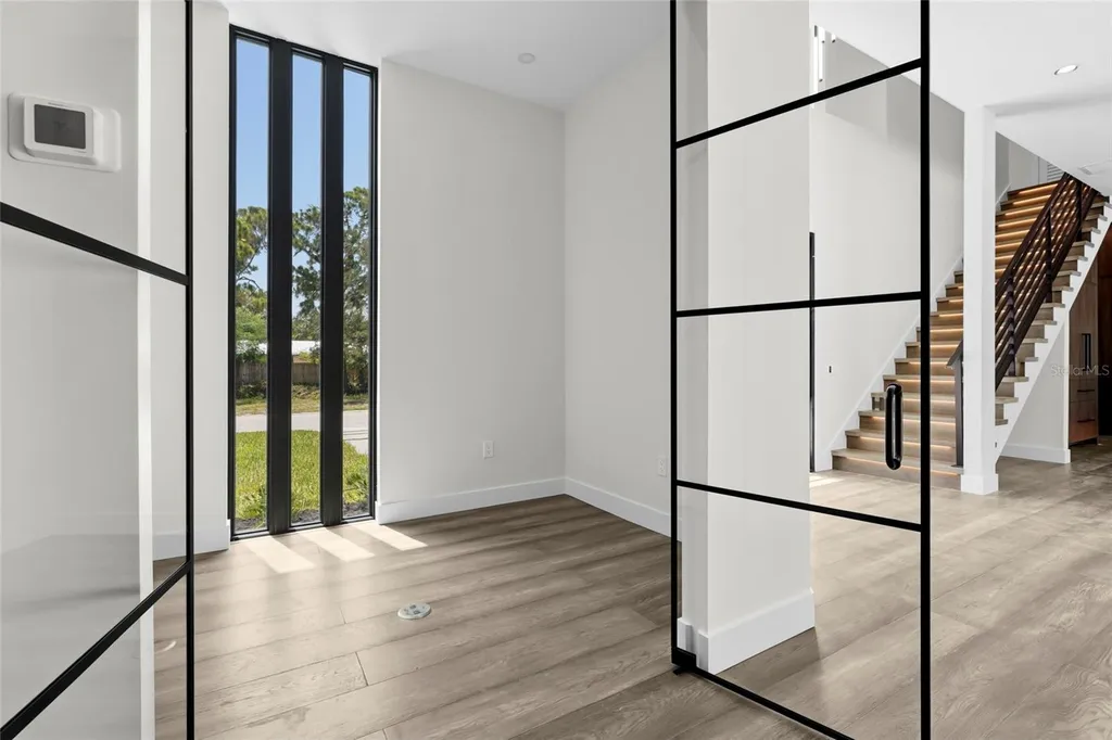 2604 Sydelle Street Sarasota FL 34237