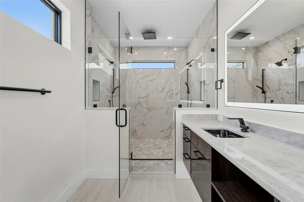 2604 Sydelle Street Sarasota FL 34237