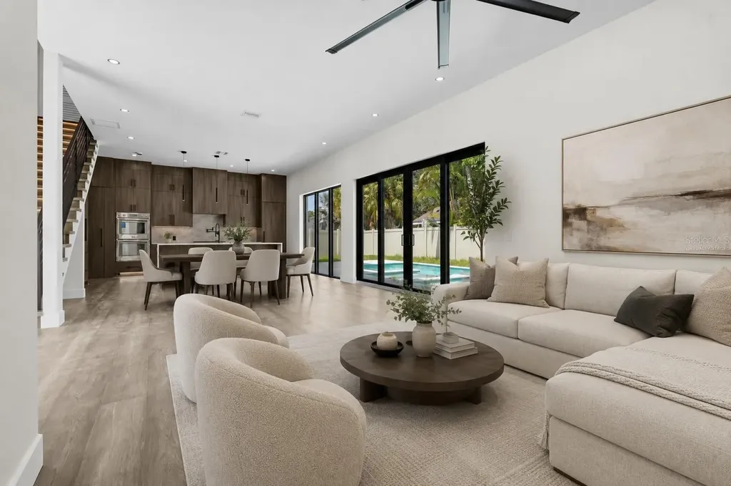 2604 Sydelle Street Sarasota FL 34237