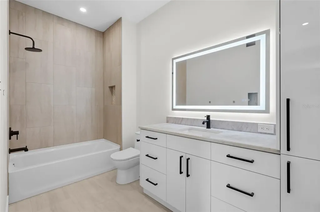 2604 Sydelle Street Sarasota FL 34237