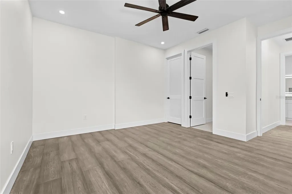 2604 Sydelle Street Sarasota FL 34237