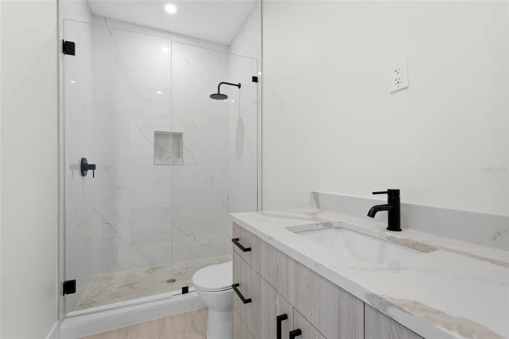 2604 Sydelle Street Sarasota FL 34237