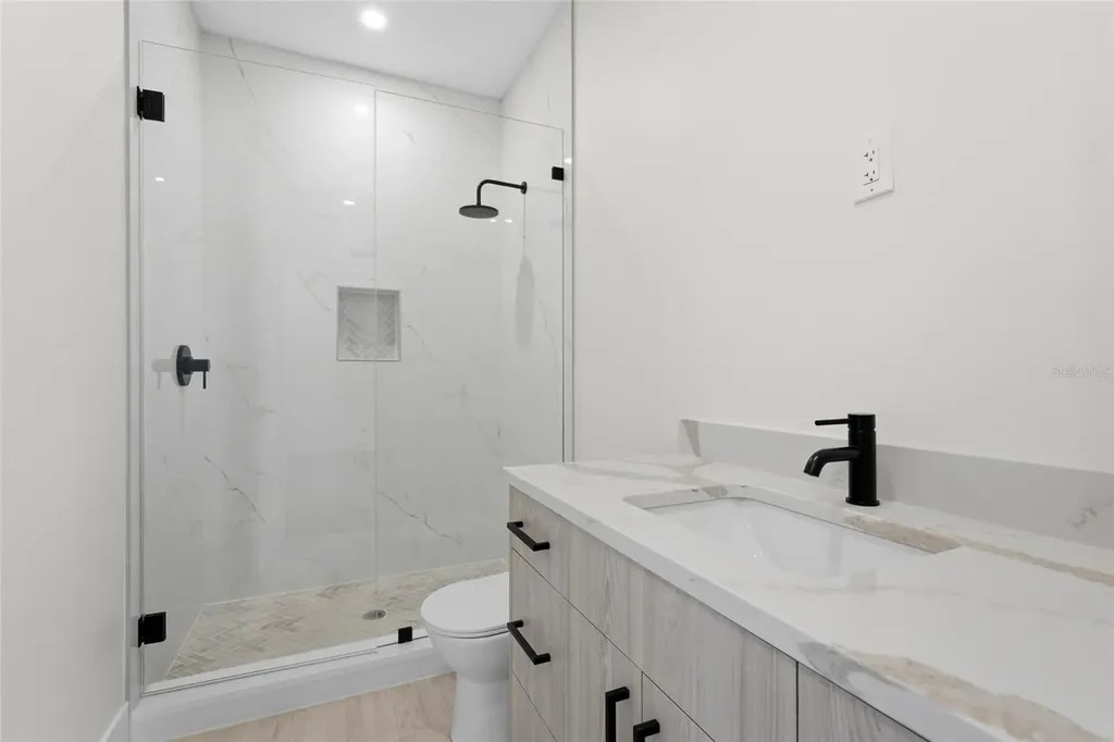 2604 Sydelle Street Sarasota FL 34237