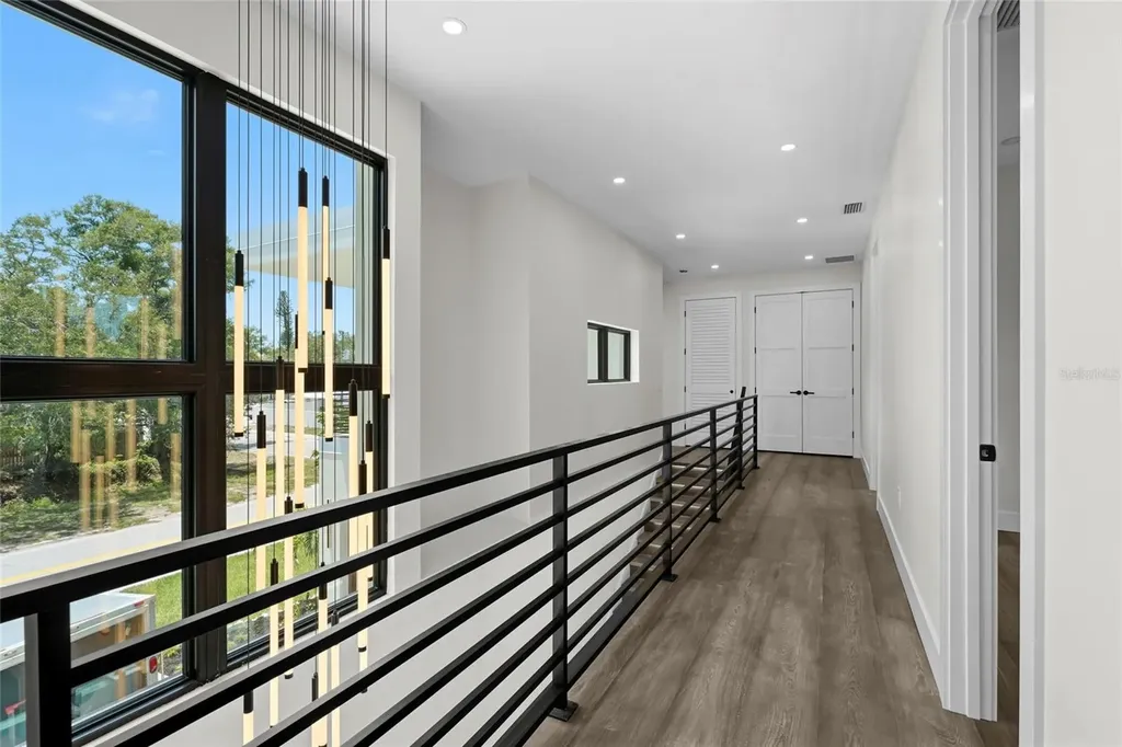 2604 Sydelle Street Sarasota FL 34237