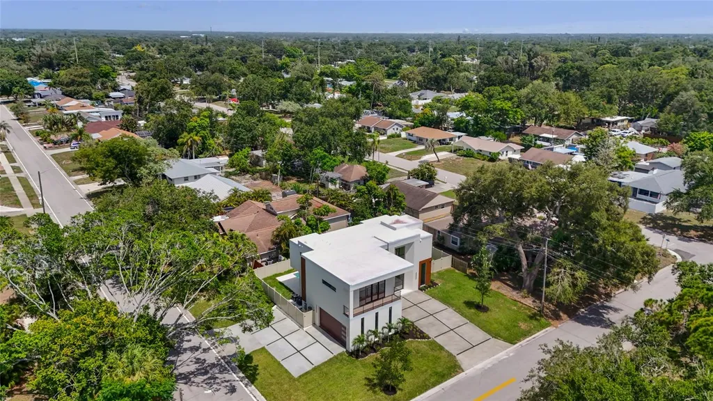 2604 Sydelle Street Sarasota FL 34237