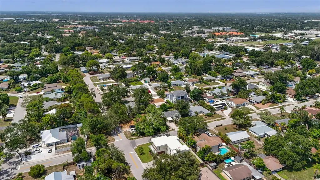 2604 Sydelle Street Sarasota FL 34237