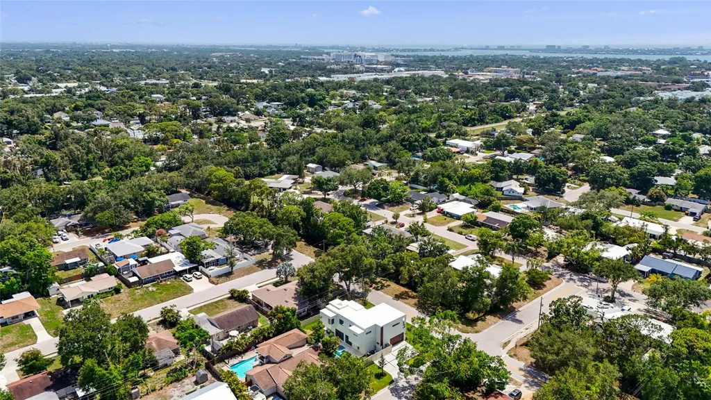 2604 Sydelle Street Sarasota FL 34237