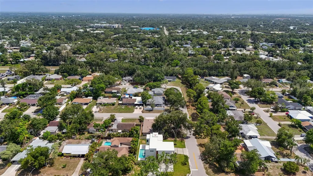 2604 Sydelle Street Sarasota FL 34237
