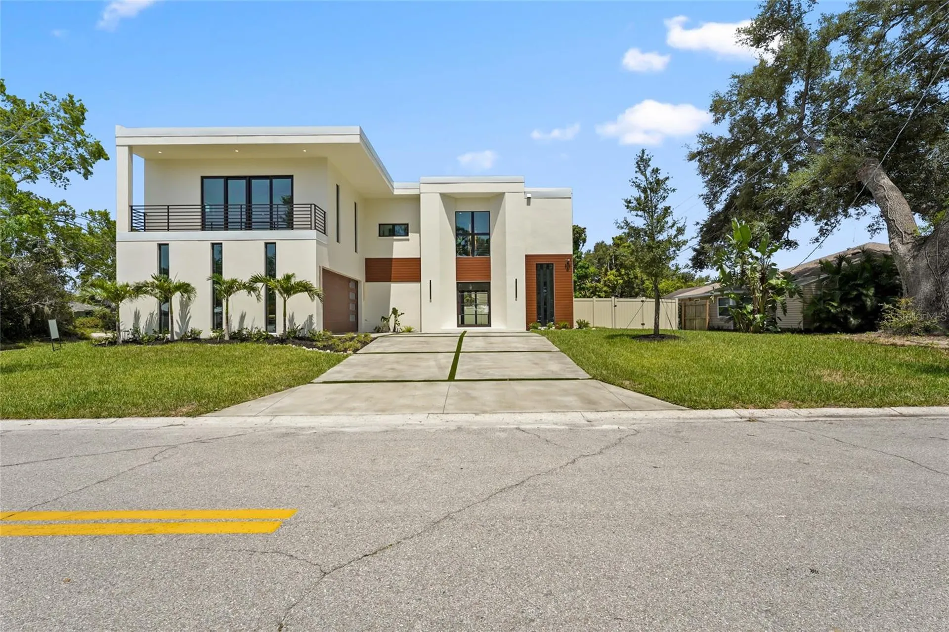 2604 Sydelle Street Sarasota FL 34237