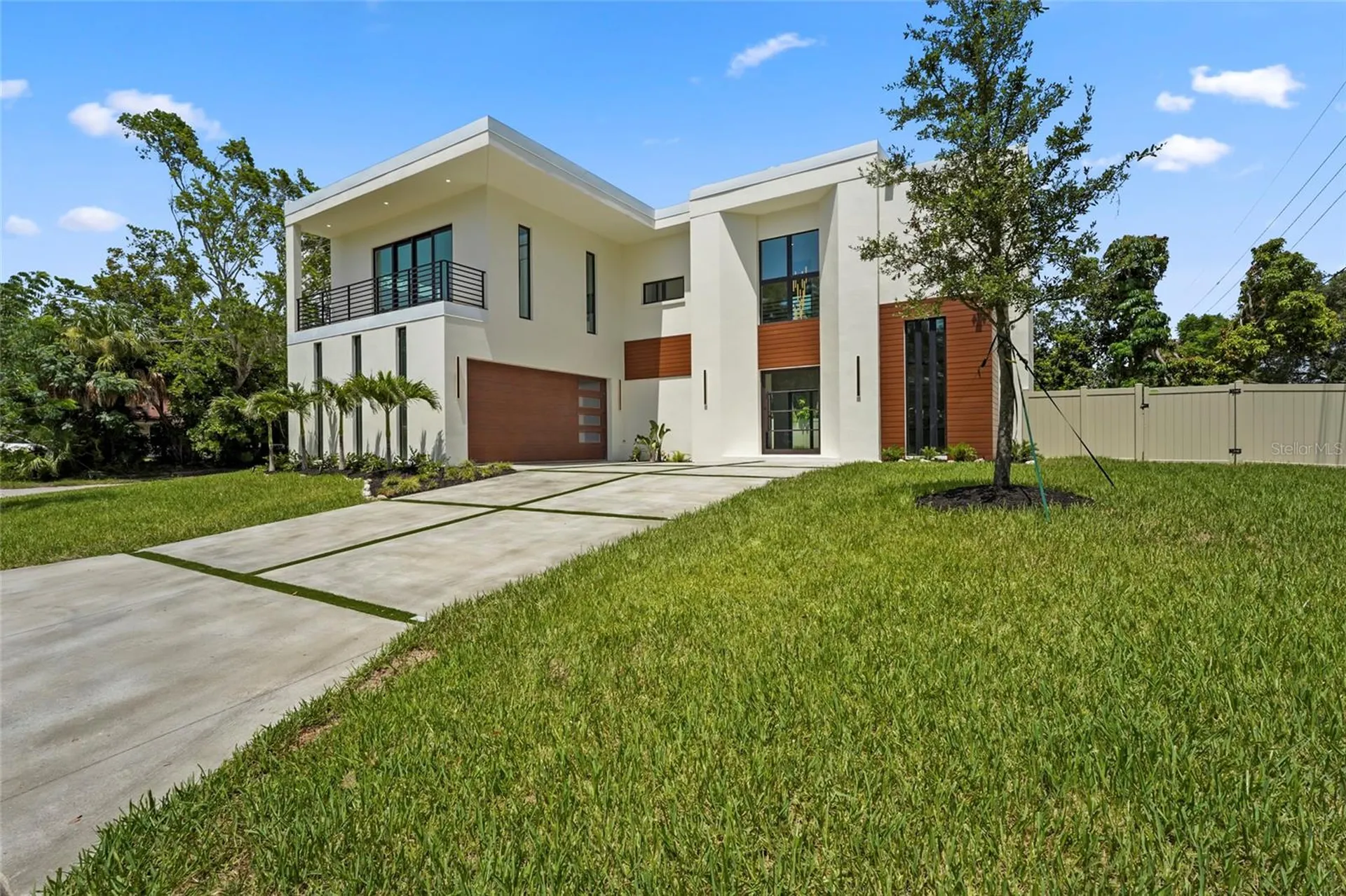 2604 Sydelle Street Sarasota FL 34237