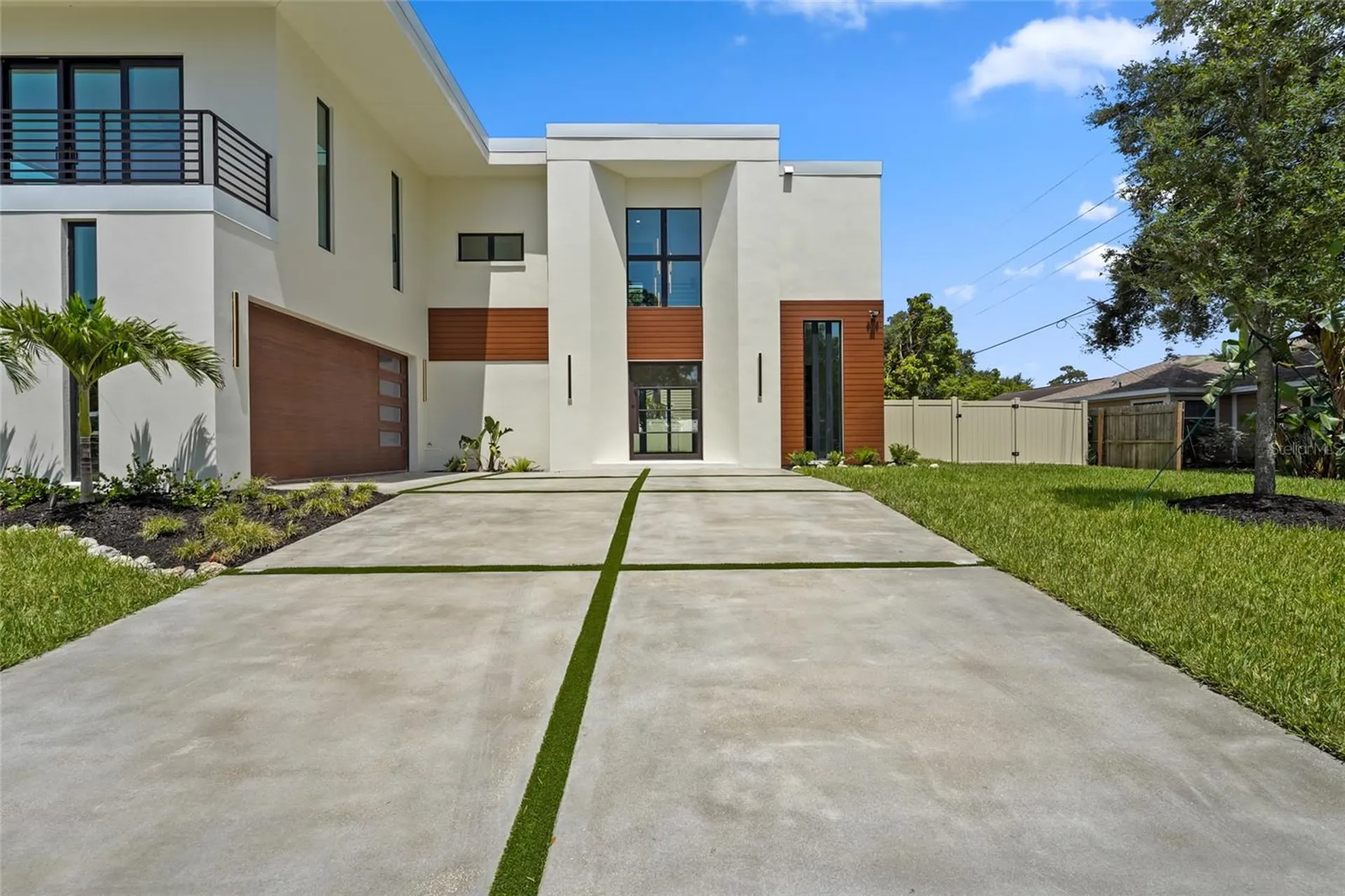 2604 Sydelle Street Sarasota FL 34237