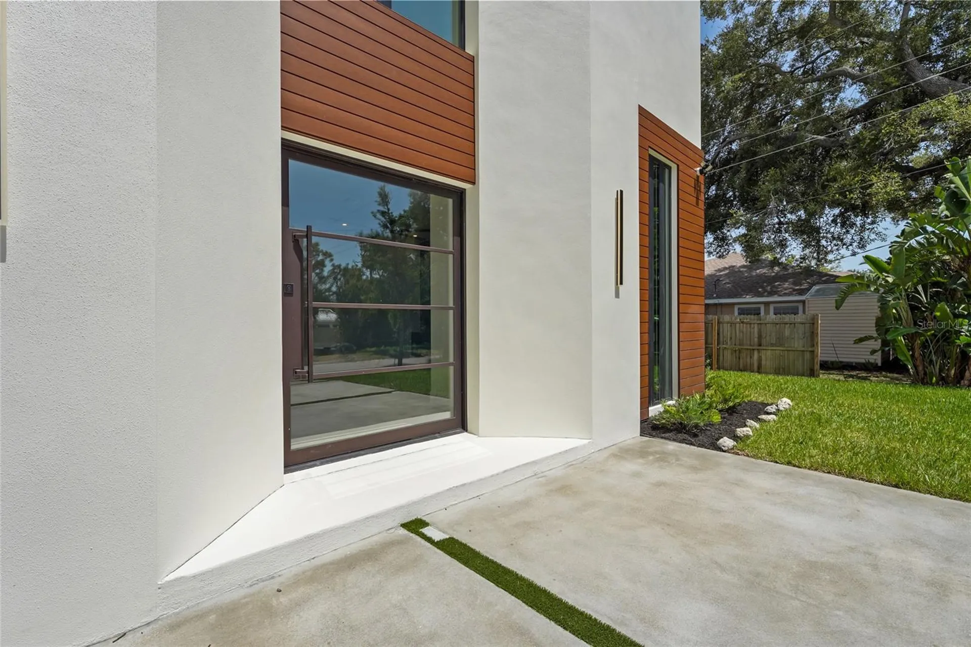 2604 Sydelle Street Sarasota FL 34237