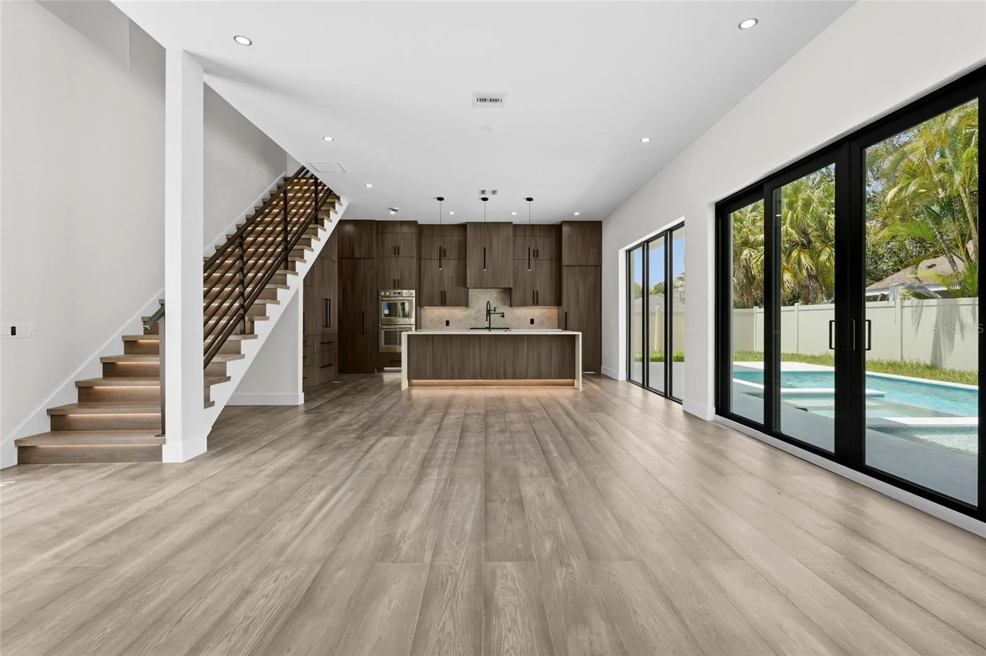 2604 Sydelle Street Sarasota FL 34237