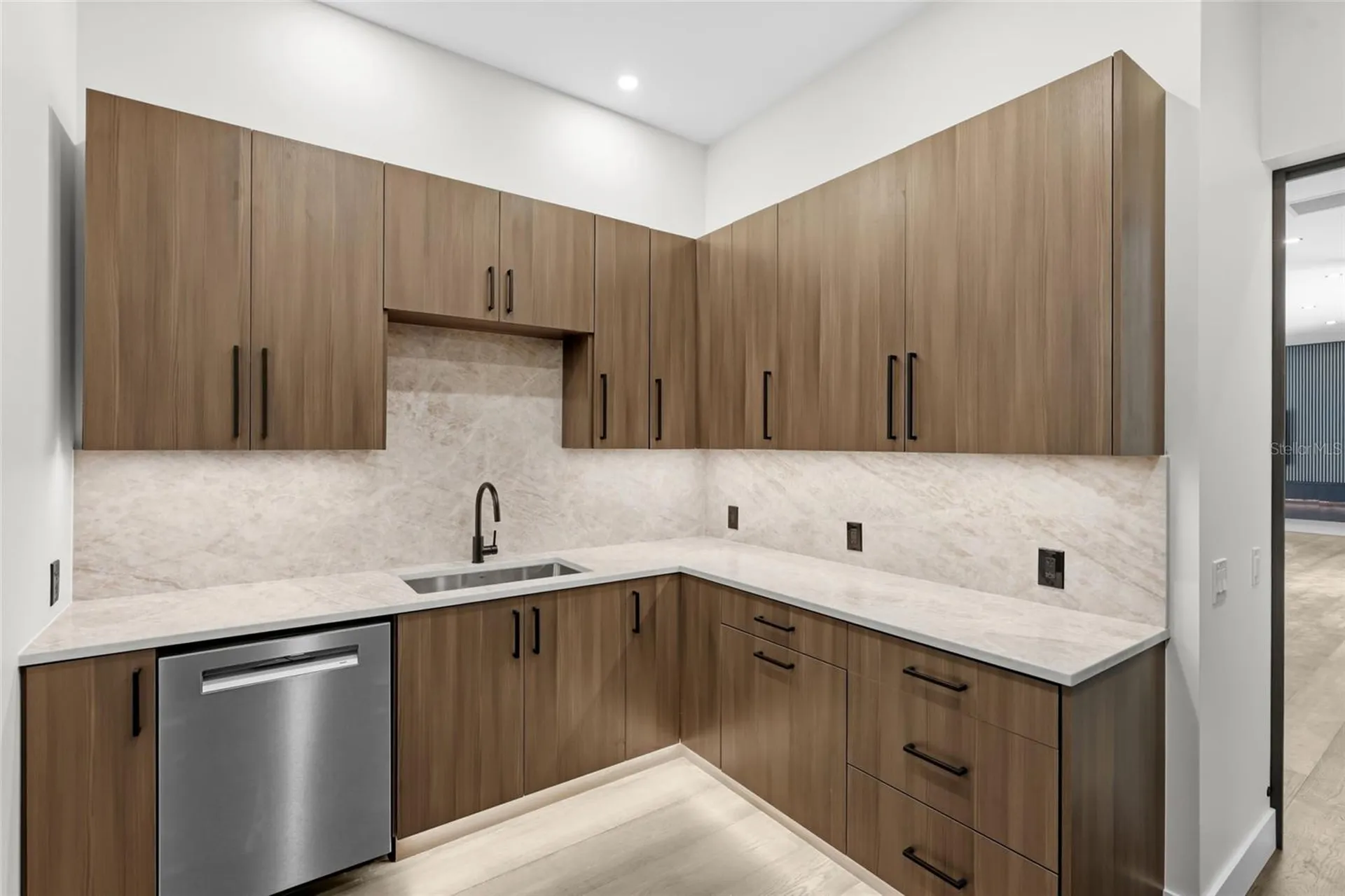2604 Sydelle Street Sarasota FL 34237