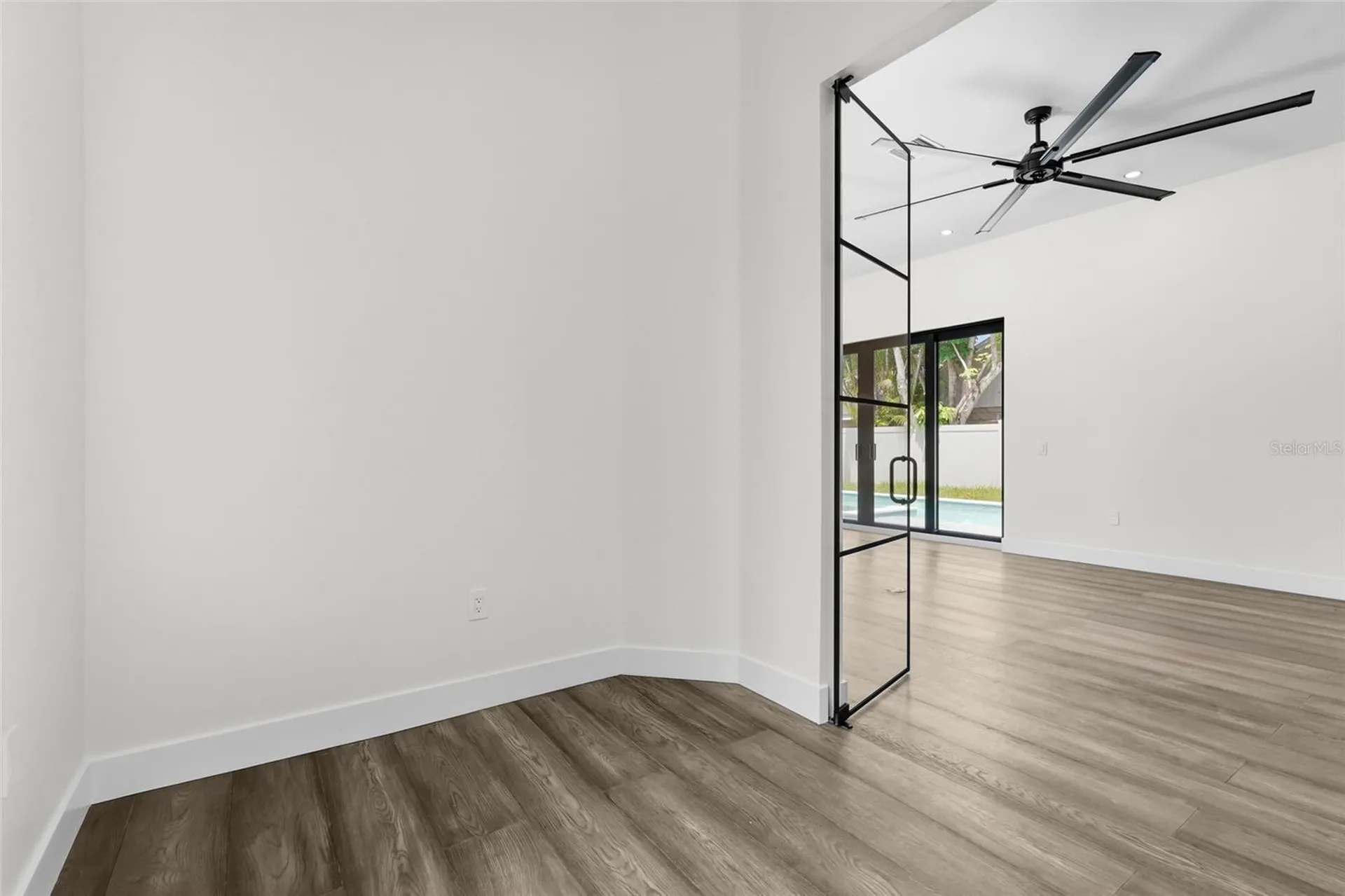 2604 Sydelle Street Sarasota FL 34237