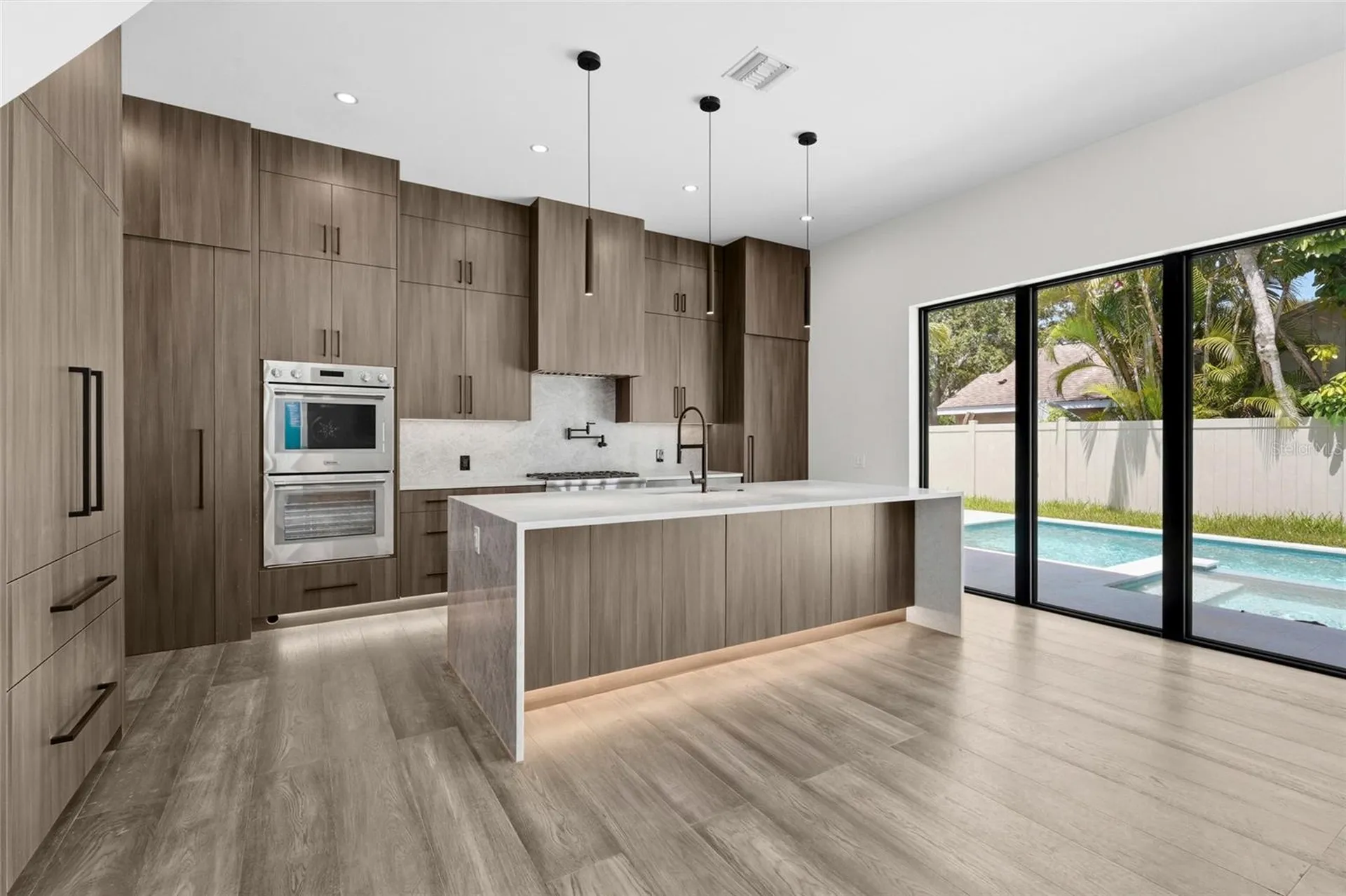 2604 Sydelle Street Sarasota FL 34237