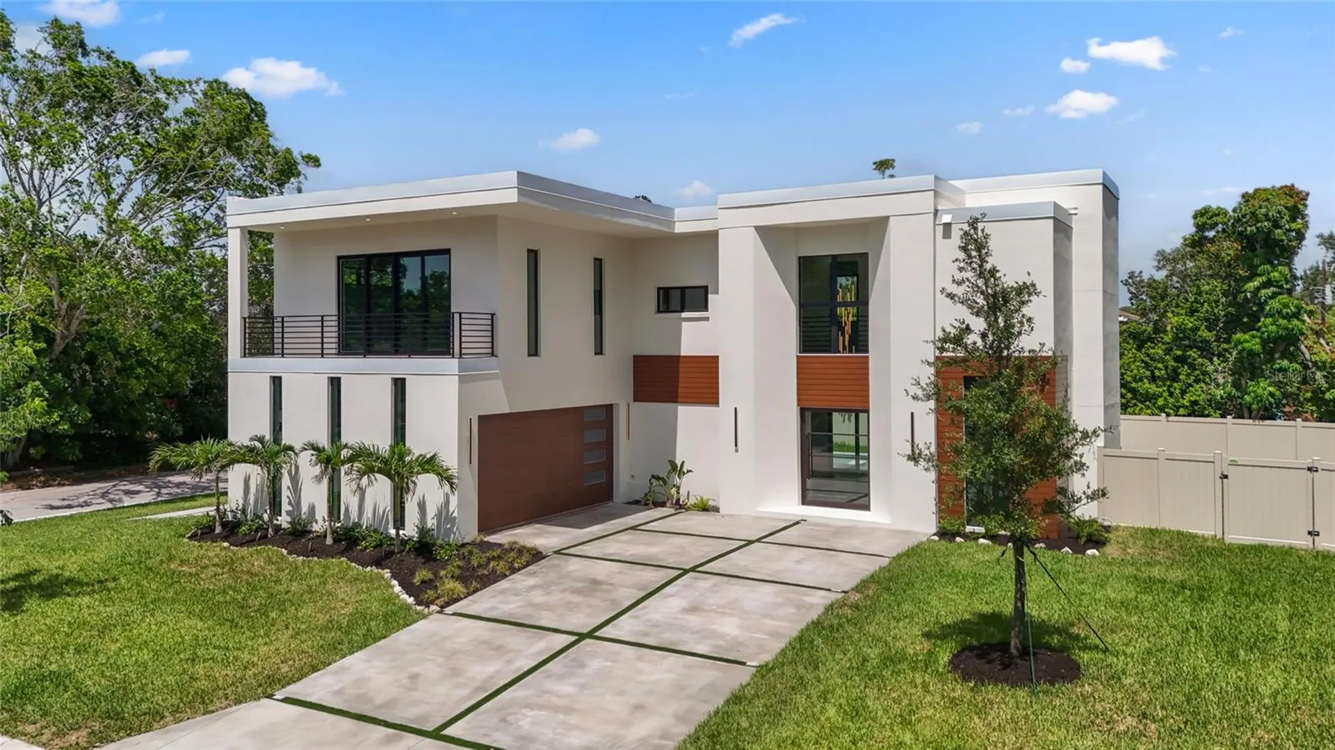 2604 Sydelle Street Sarasota FL 34237