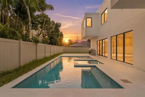 2604 Sydelle Street Sarasota FL 34237