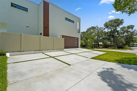 2604 Sydelle Street Sarasota FL 34237