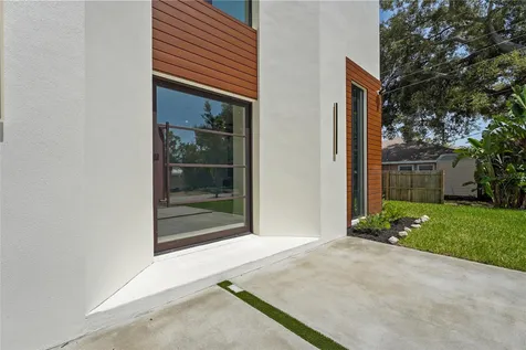 2604 Sydelle Street Sarasota FL 34237