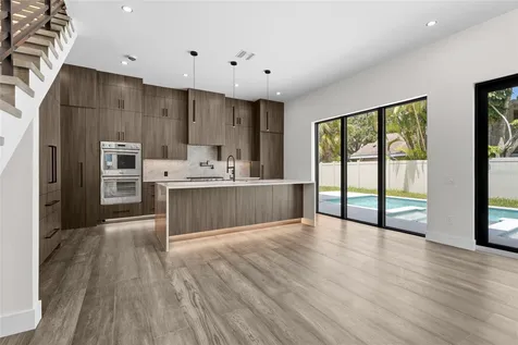 2604 Sydelle Street Sarasota FL 34237