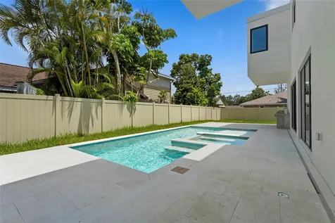 2604 Sydelle Street Sarasota FL 34237