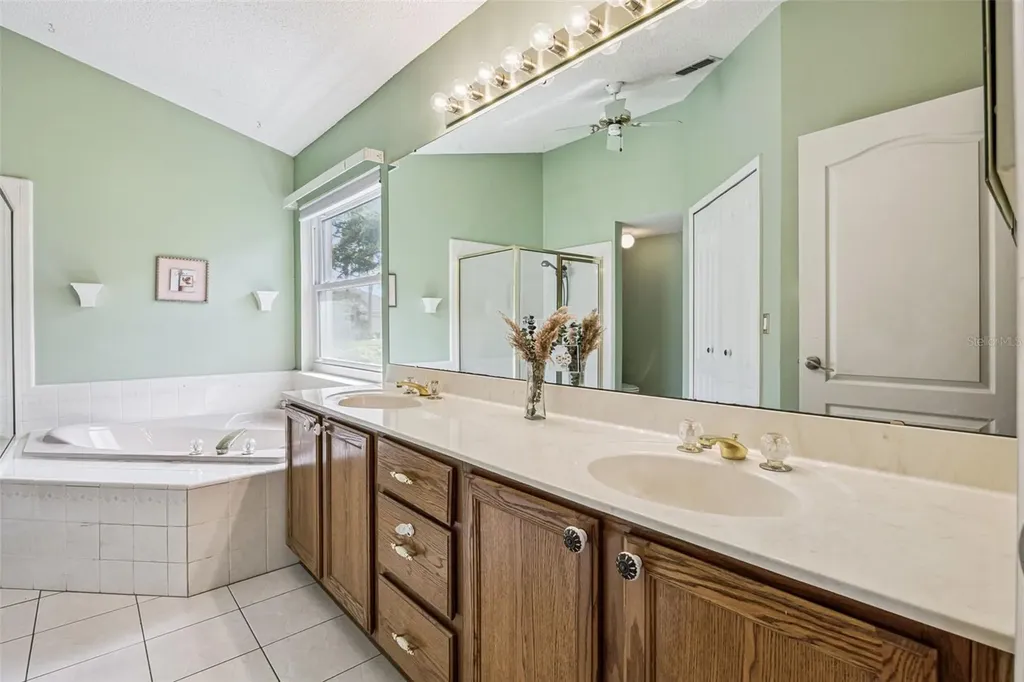2313 Runyon Court Orlando FL 32837