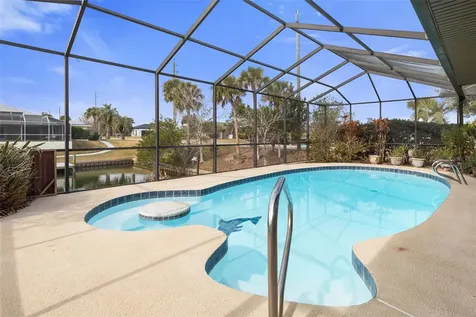 2 Claridge Court S Palm Coast FL 32137