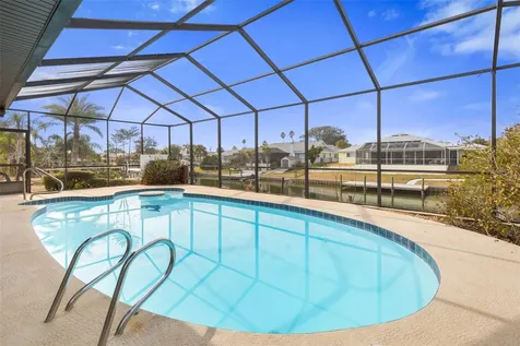 2 Claridge Court S Palm Coast FL 32137