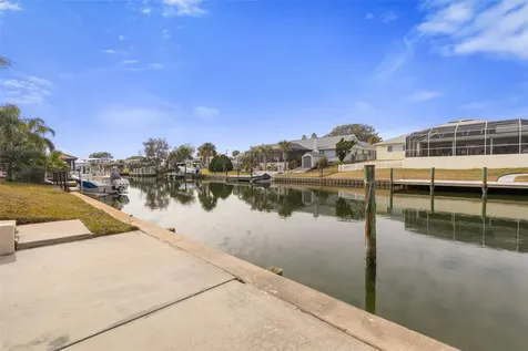 2 Claridge Court S Palm Coast FL 32137