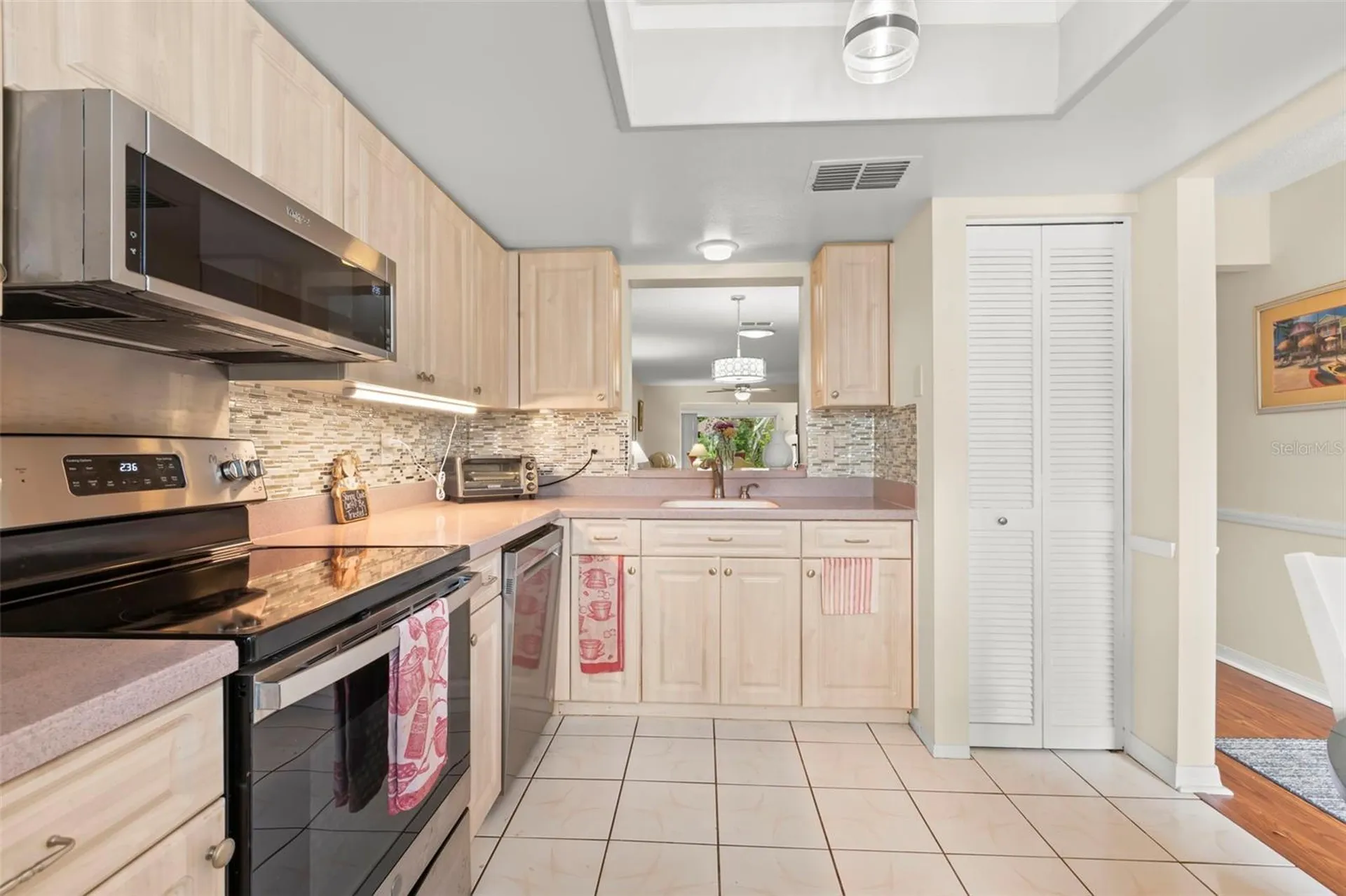 1084 Dunrobin Drive Palm Harbor FL 34684