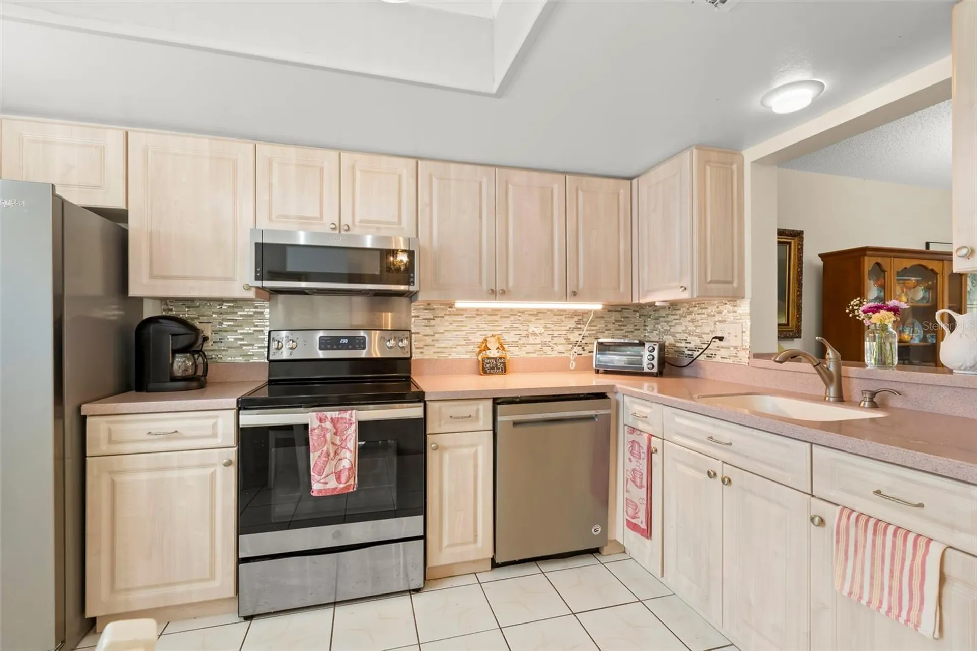 1084 Dunrobin Drive Palm Harbor FL 34684