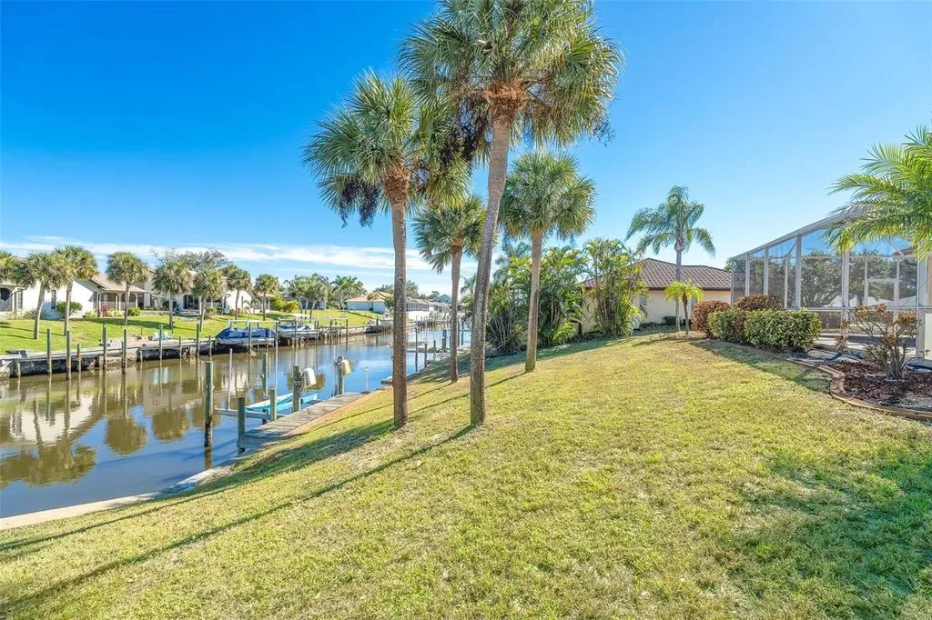 373 Ardenwood Drive Englewood FL 34223