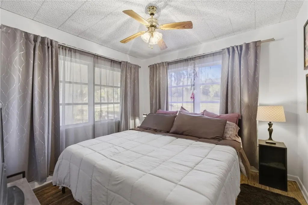 872 Lake Shore Terrace Interlachen FL 32148