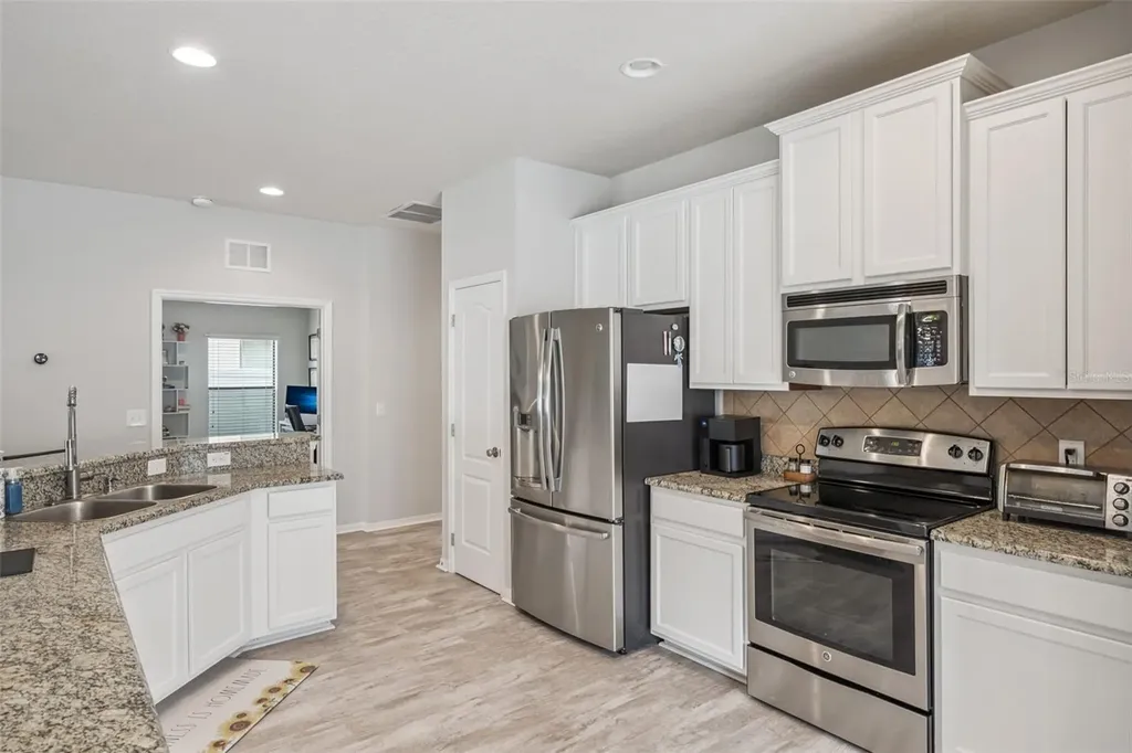 6601 Boulder Run Loop Wesley Chapel FL 33545