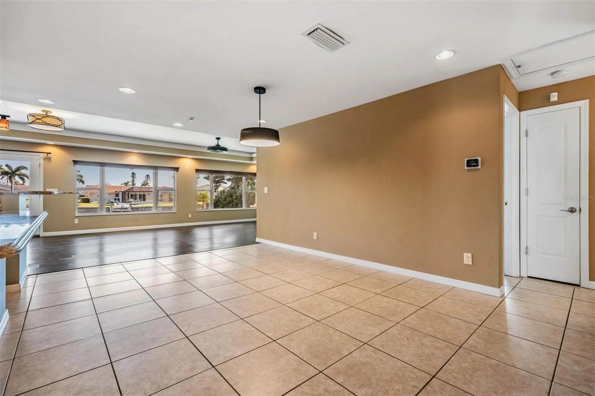 1926 Montana Avenue NE St Petersburg FL 33703