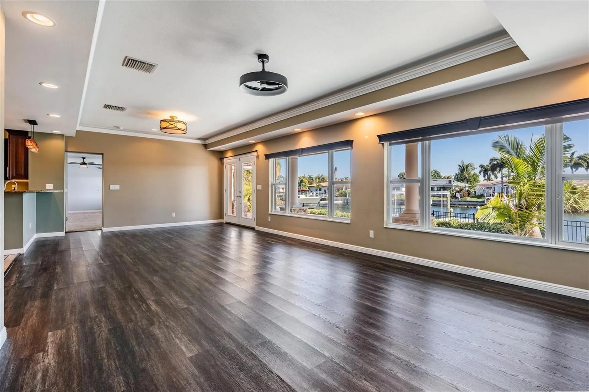 1926 Montana Avenue NE St Petersburg FL 33703