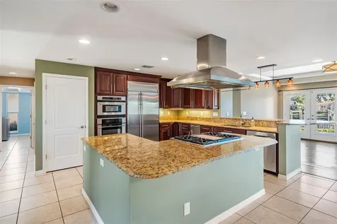 1926 Montana Avenue NE St Petersburg FL 33703