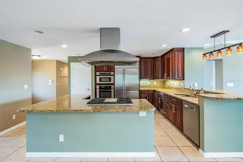 1926 Montana Avenue NE St Petersburg FL 33703