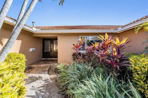 1926 Montana Avenue NE St Petersburg FL 33703