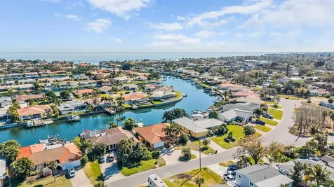 1926 Montana Avenue NE St Petersburg FL 33703