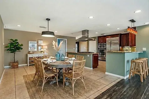 1926 Montana Avenue NE St Petersburg FL 33703