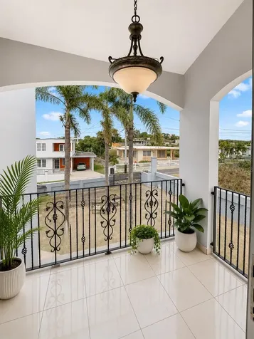 8466 Calle Los Lugo Quebradillas PR 00678