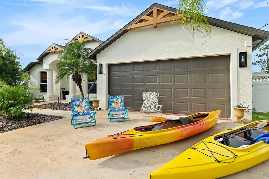 20 Eastwood Drive Palm Coast FL 32164