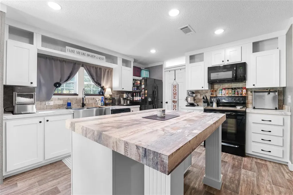 18625 Deason Drive Spring Hill FL 34610