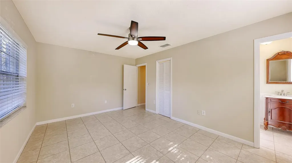 2425 Aspinwall Street Sarasota FL 34237