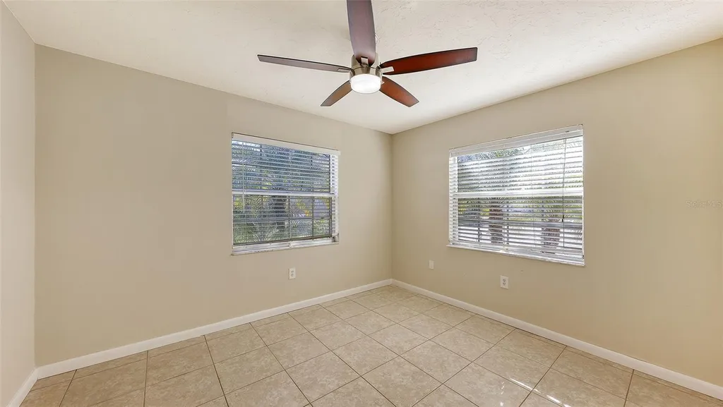 2425 Aspinwall Street Sarasota FL 34237
