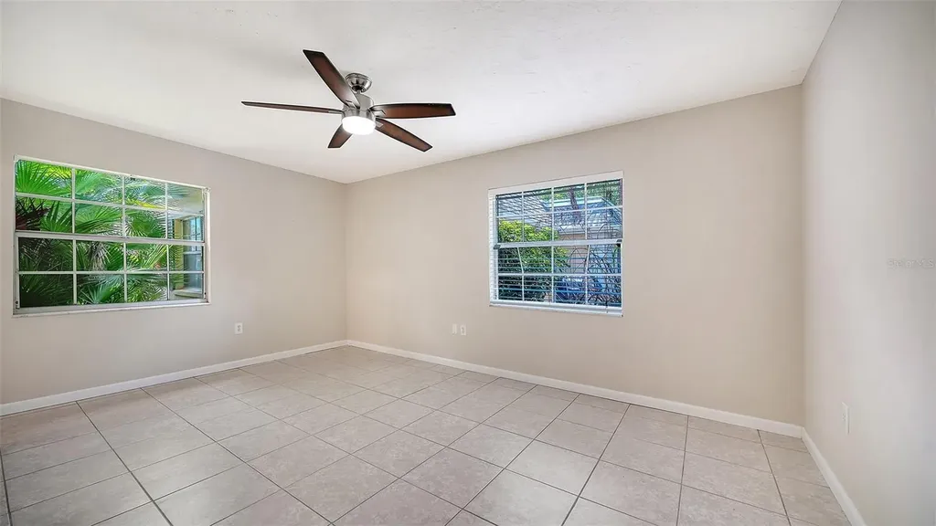 2425 Aspinwall Street Sarasota FL 34237
